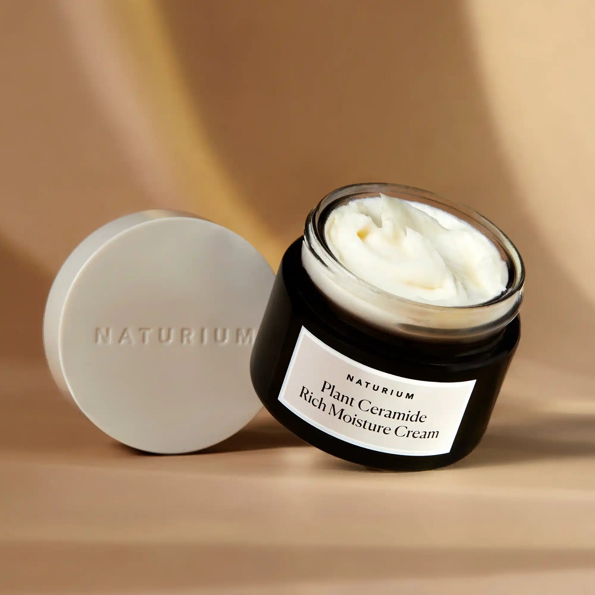 plant-ceramide-rich-moisture-cream-t7 plantceramide_0154-crop_1.webp